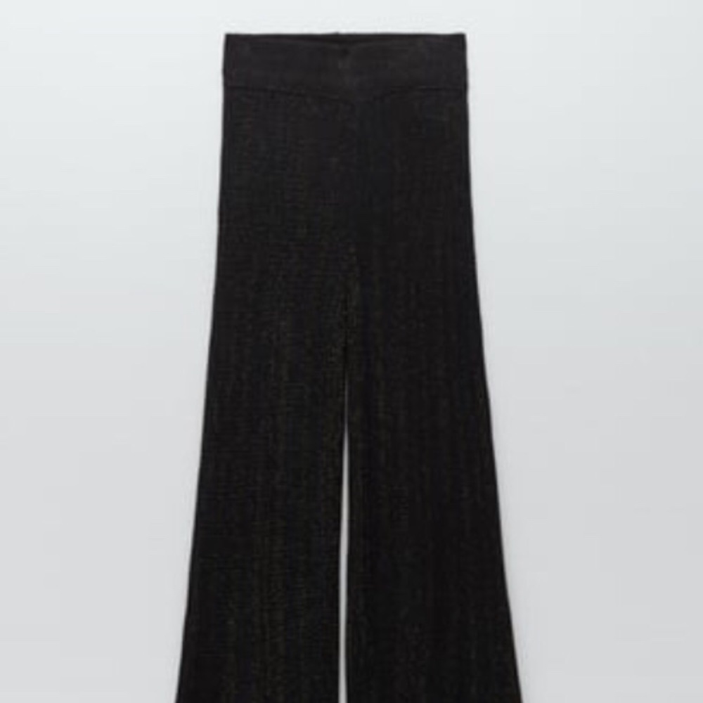 ZARA high waisted, ribbed, flared leggings